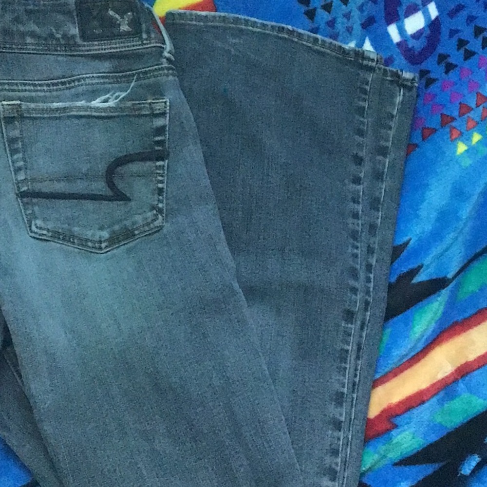 These are size 0 us bootcut mid rise American Eagle Outfitters jeans.